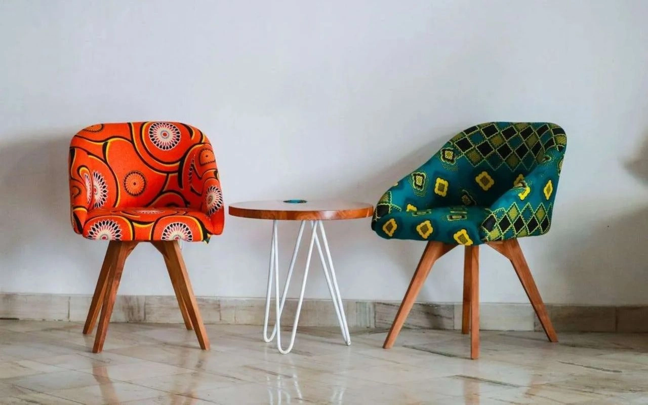 Sillas de comedor tapizadas en el taller de Tapicero Pamplona