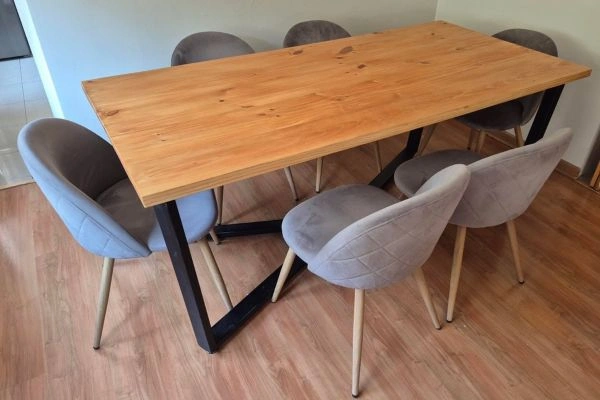 Detalle de silla tapizada en Pamplona